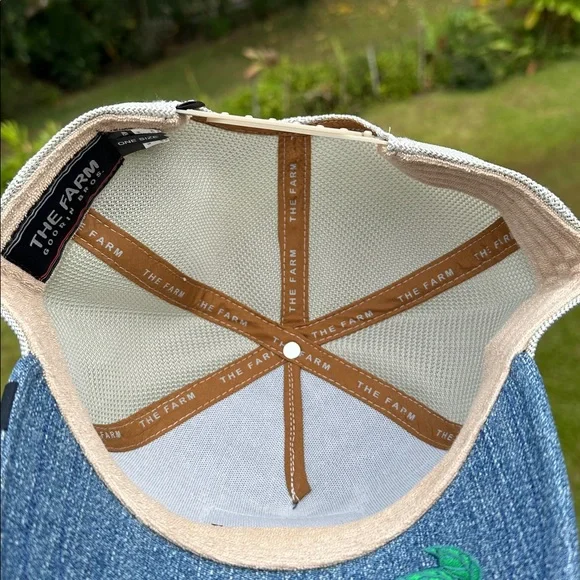 Goorin Bros Tricky Silky Rabbit - Picture 5 of 8